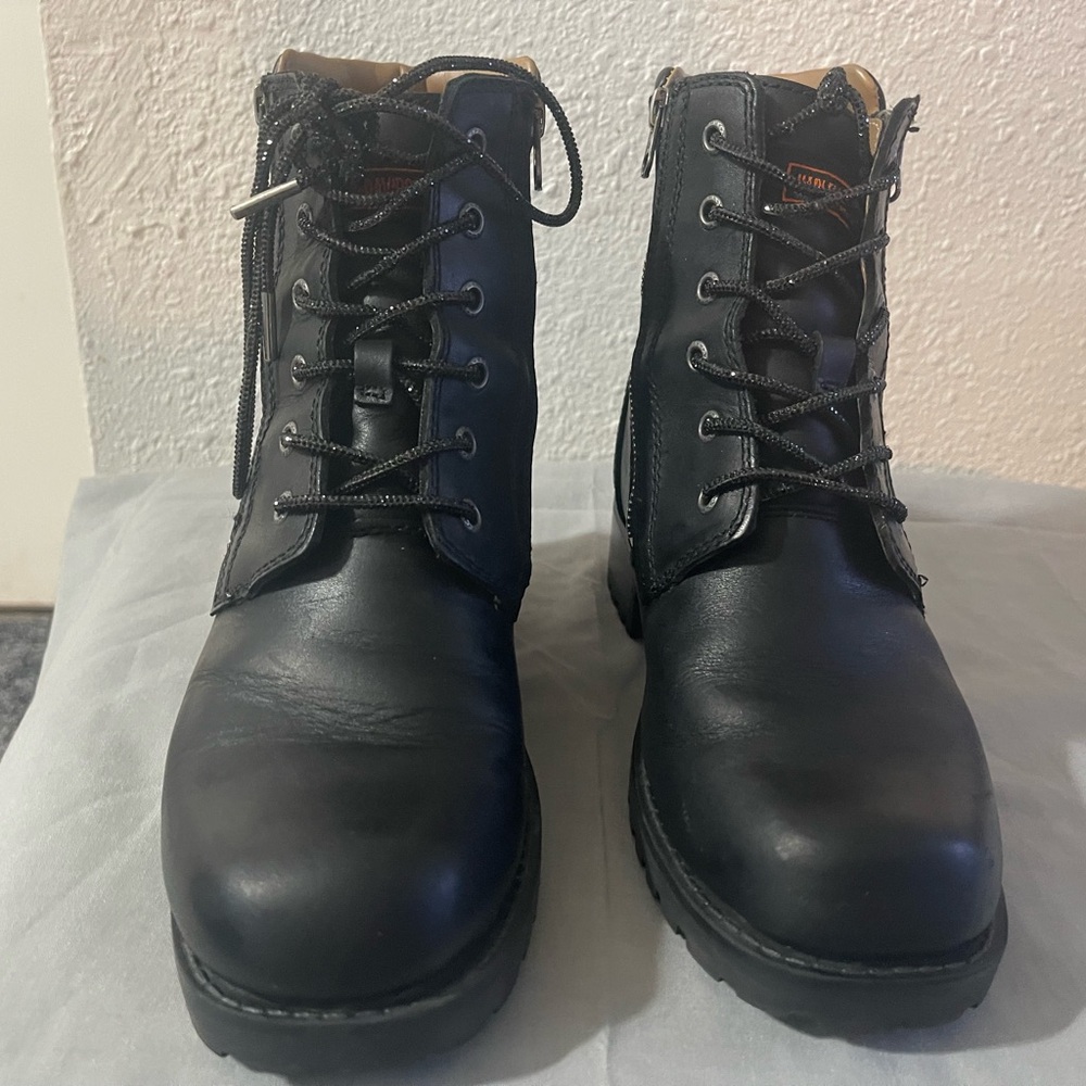 Harley Davidson, black boots